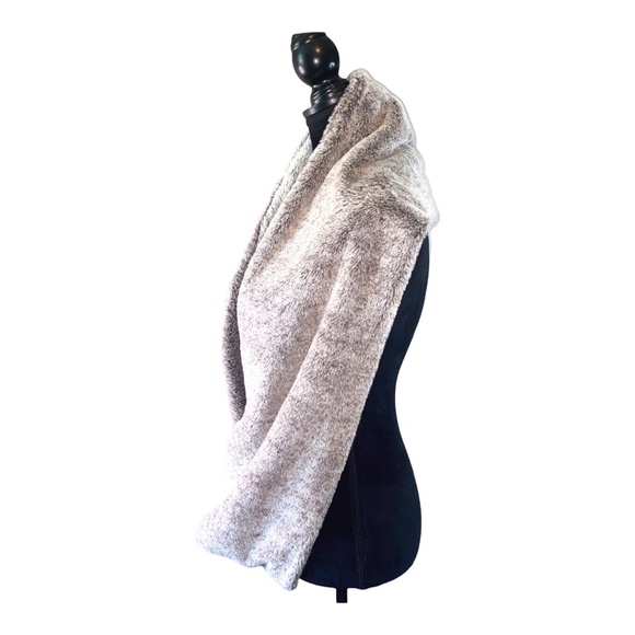 Emanuel Geraldo Womens Faux Fur Infinity Wrap Tan Cream - Picture 8 of 10